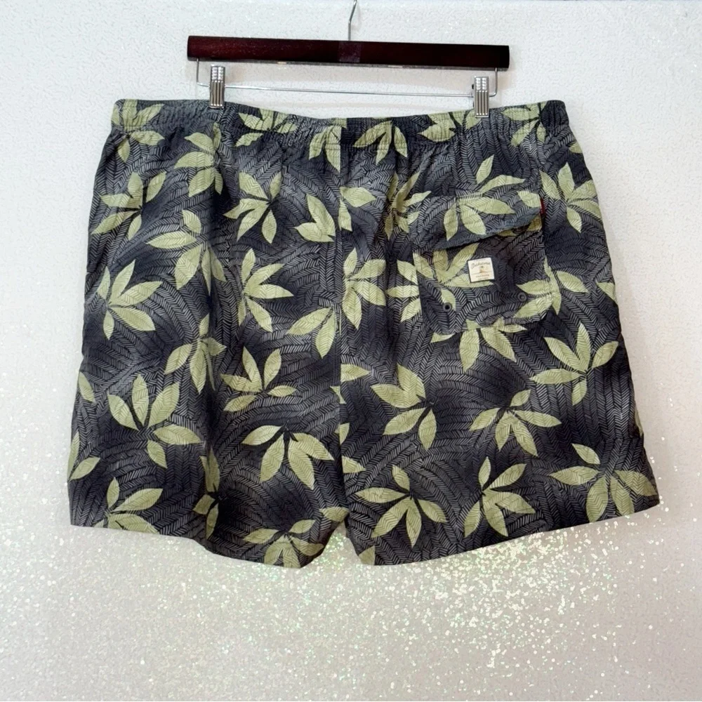 Tommy Bahama Leaf Print gray/green Men's Swim Shorts size XXL